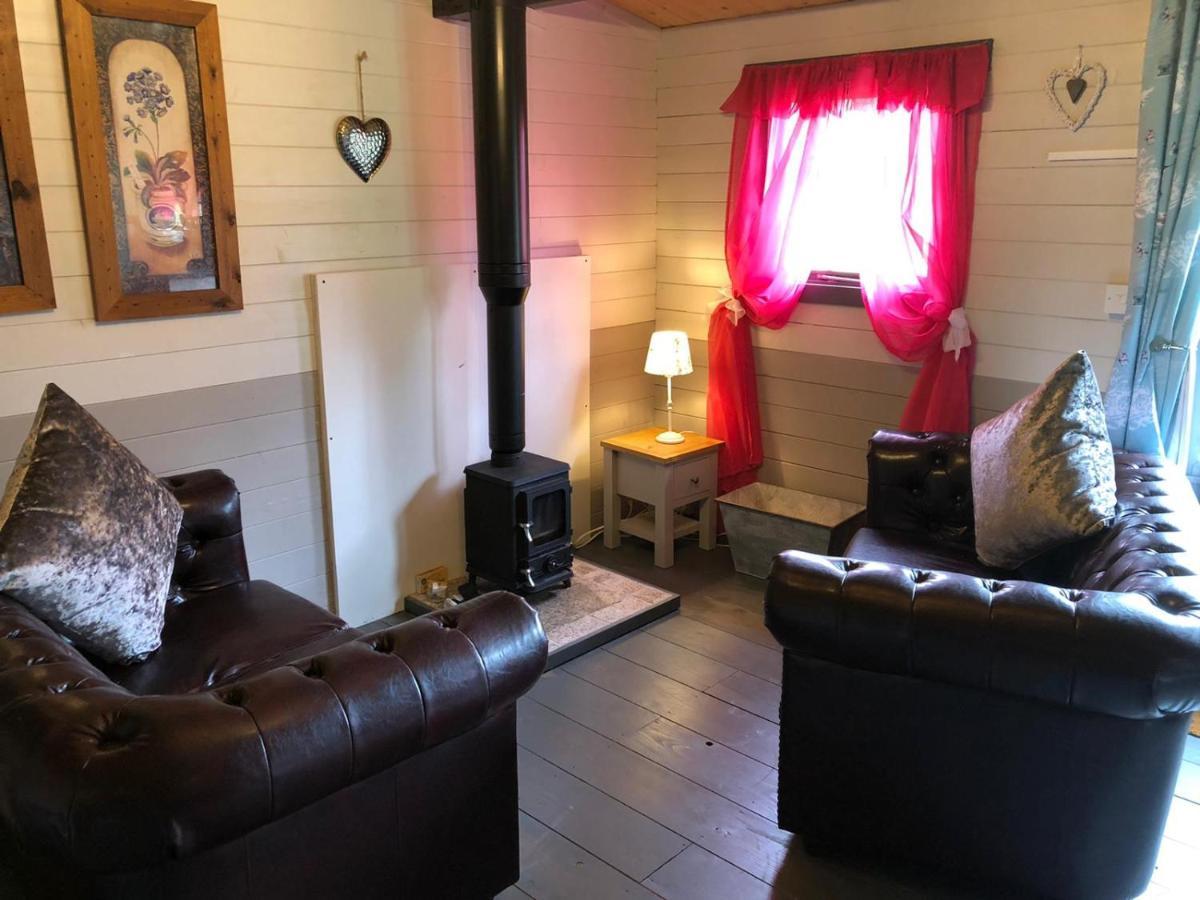 Thompson Hall Retreat Extérieur photo